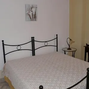 Couette-café La Mezza Luna, Messine