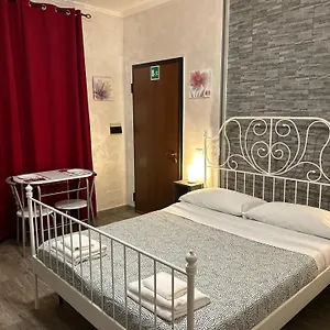 Roomy - Il Faraone Affittacamere Fiumicino
